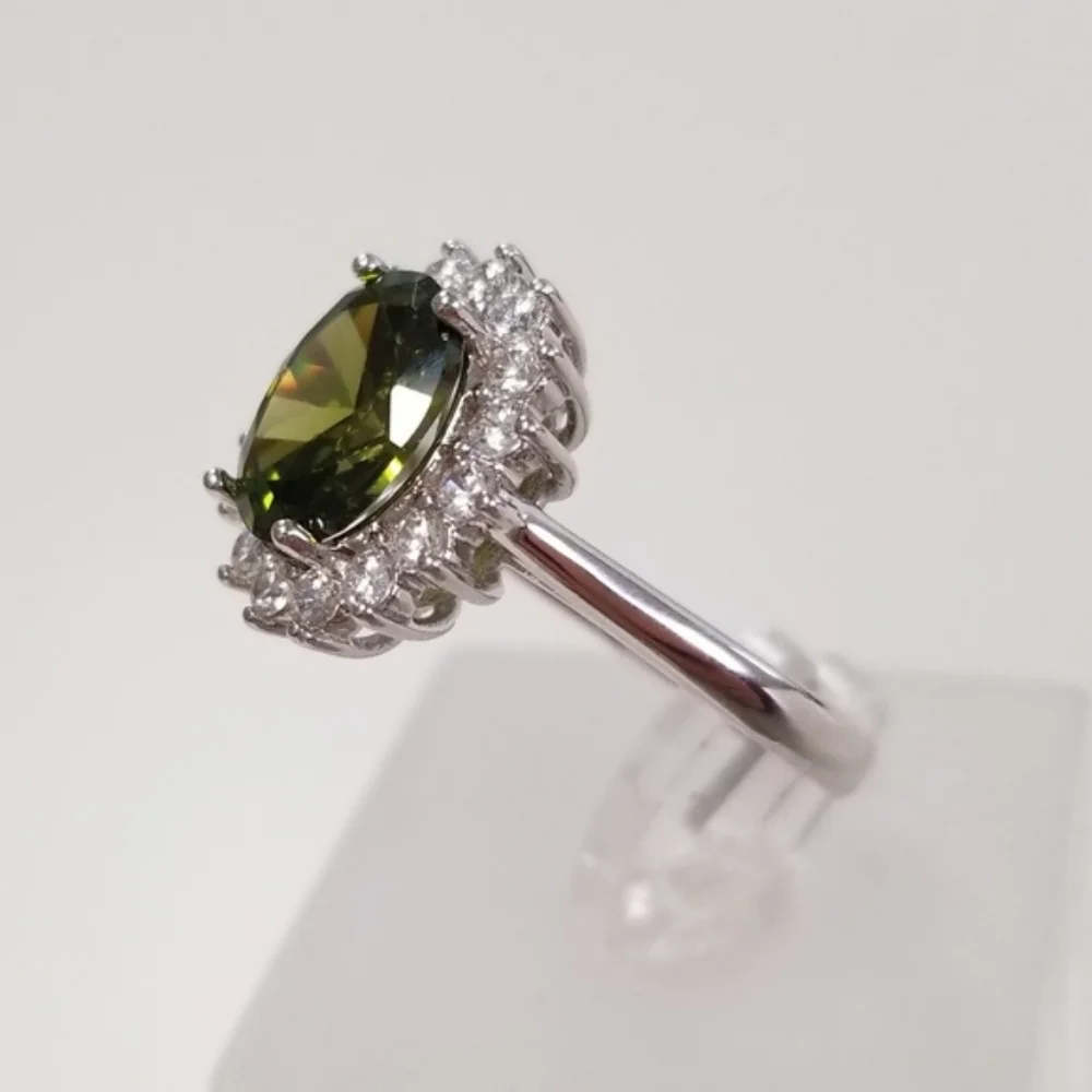 Sterling 3.5ct Green Topaz Ring - Picture 3 of 8